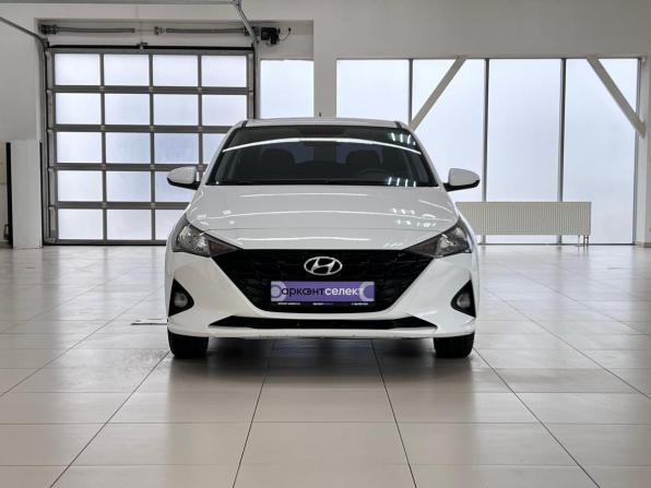 Hyundai Solaris II Рестайлинг с пробегом 2021 года, цена 1 630 000 рублей, 99916 км, седан, Автокод Объявления