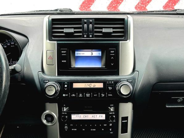 Toyota Land Cruiser Prado 150 Series с пробегом 2011 года, цена 2 845 000 рублей, 269011 км, внедорожник, Автокод Объявления