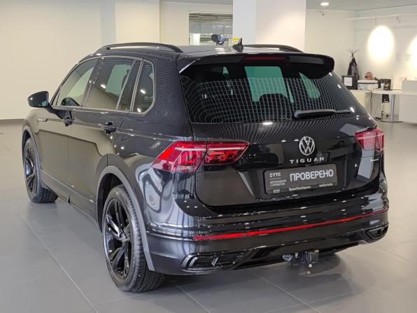 Volkswagen Tiguan II Рестайлинг с пробегом 2021 года, цена 4 200 000 рублей, 93552 км, внедорожник, Автокод Объявления