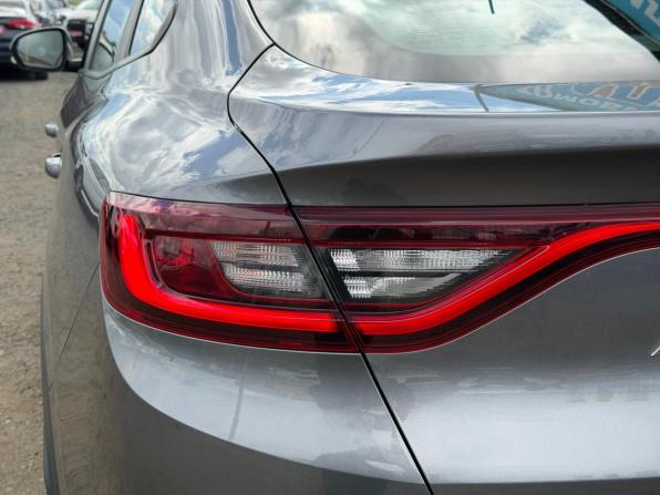 Renault Arkana I с пробегом 2019 года, цена 1 420 000 рублей, 149386 км, внедорожник, Автокод Объявления