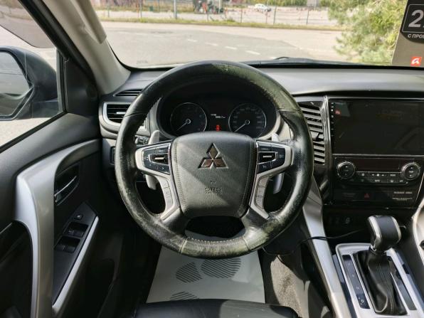 Mitsubishi Pajero Sport III с пробегом 2016 года, цена 2 560 000 рублей, 215605 км, внедорожник, Автокод Объявления