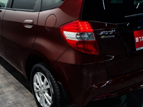 Honda Fit II с пробегом 2012 года, цена 900 000 рублей, 91800 км, хэтчбек, Автокод Объявления