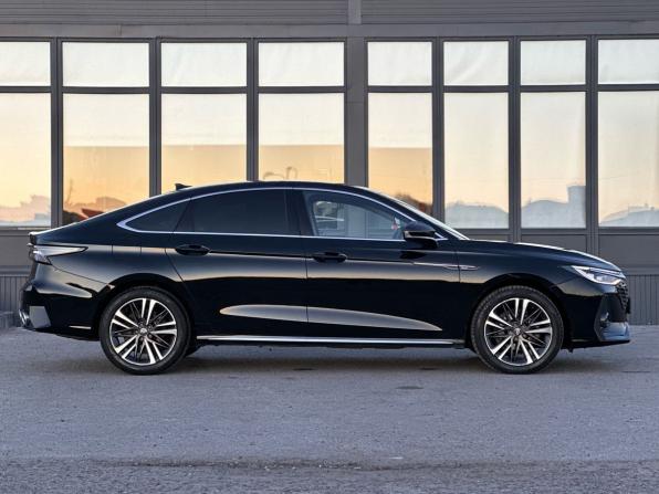 Chery Arrizo 8 с пробегом 2024 года, цена 1 880 000 рублей, 39000 км, седан, Автокод Объявления
