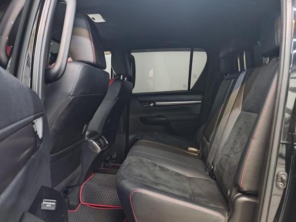 Toyota Hilux VIII Рестайлинг 2 с пробегом 2022 года, цена 5 695 000 рублей, 63000 км, пикап, Автокод Объявления