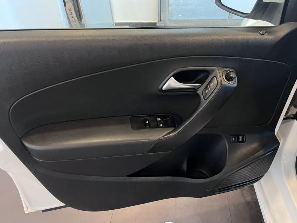 Volkswagen Polo V с пробегом 2013 года, цена 700 000 рублей, 233050 км, седан, Автокод Объявления