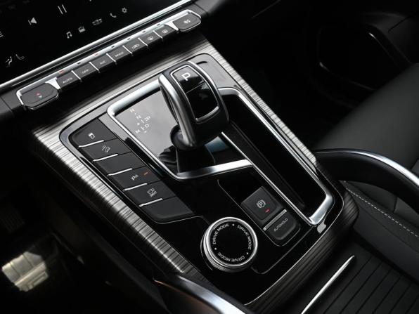 Geely Atlas Pro с пробегом 2024 года, цена 2 299 000 рублей, 14850 км, внедорожник, Автокод Объявления