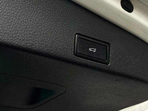 Volkswagen Touareg II Рестайлинг с пробегом 2016 года, цена 2 359 000 рублей, 192995 км, внедорожник, Автокод Объявления