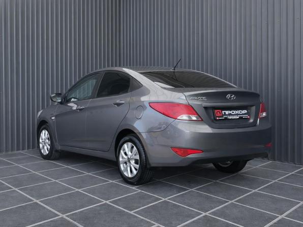 Hyundai Solaris I Рестайлинг с пробегом 2016 года, цена 917 000 рублей, 194493 км, седан, Автокод Объявления