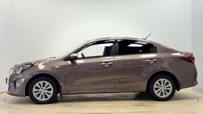 Kia Rio IV Рестайлинг с пробегом 2020 года, цена 1 450 000 рублей, 41812 км, седан, Автокод Объявления