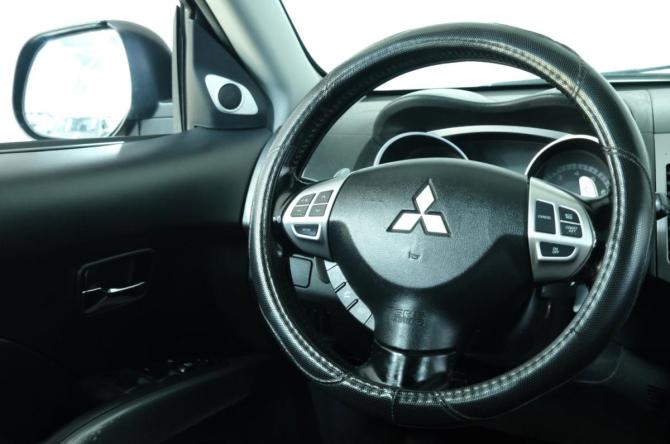 Mitsubishi Outlander II с пробегом 2008 года, цена 1 369 000 рублей, 220000 км, внедорожник, Автокод Объявления