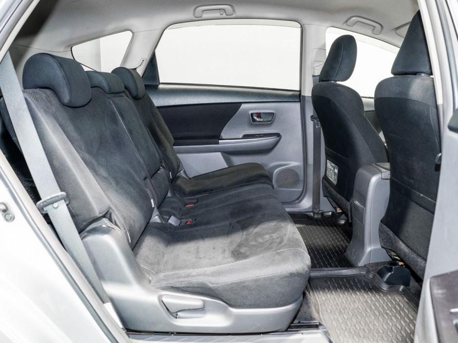 Toyota Prius Alpha I (ZVW40/41) Чита  - изображение 5