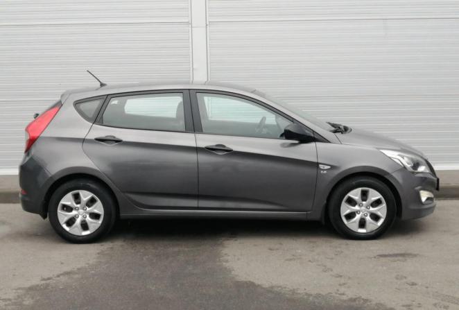 Hyundai Solaris I Рестайлинг с пробегом 2015 года, цена 1 020 000 рублей, 112000 км, хэтчбек, Автокод Объявления