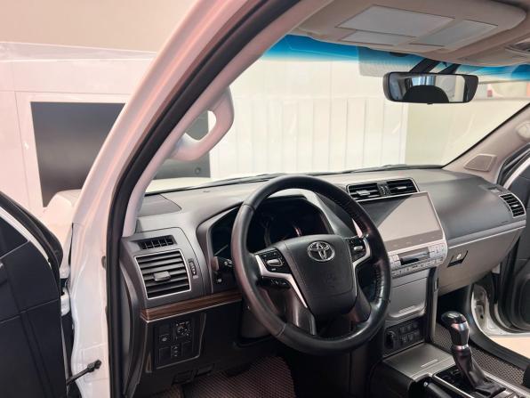 Toyota Land Cruiser Prado 150 Series Рестайлинг 2 с пробегом 2018 года, цена 4 949 000 рублей, 90000 км, внедорожник, Автокод Объявления