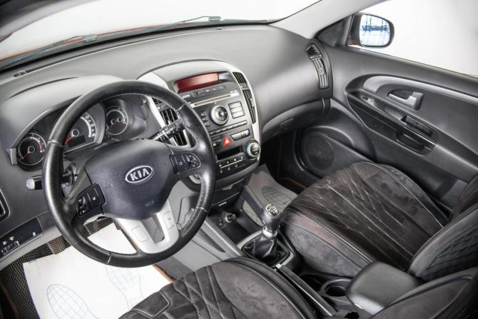 Kia Ceed I Рестайлинг с пробегом 2011 года, цена 649 000 рублей, 233568 км, хэтчбек, Автокод Объявления