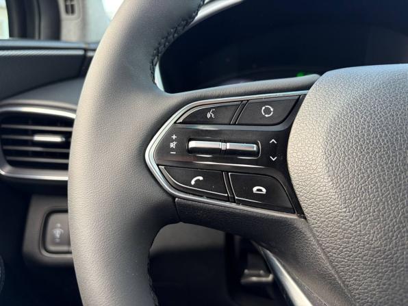 Hyundai Santa Fe IV с пробегом 2018 года, цена 2 465 000 рублей, 173100 км, внедорожник, Автокод Объявления