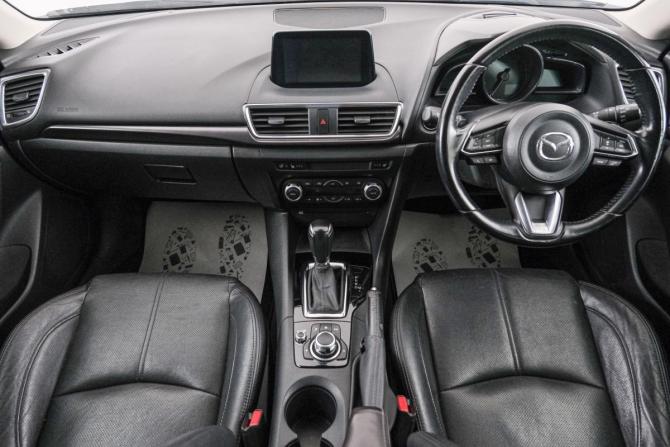 Mazda Axela III Рестайлинг с пробегом 2017 года, цена 1 449 000 рублей, 114571 км, хэтчбек, Автокод Объявления