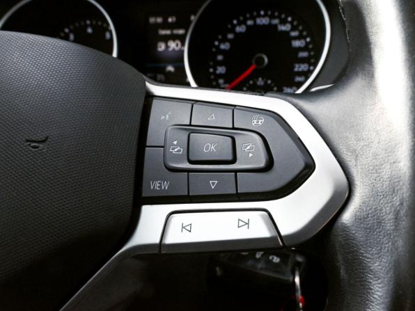 Volkswagen Tiguan II Рестайлинг с пробегом 2021 года, цена 2 790 000 рублей, 81319 км, внедорожник, Автокод Объявления