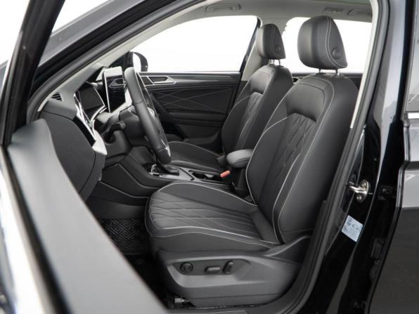 Volkswagen Tiguan II Рестайлинг (China Market) с пробегом 2024 года, цена 3 849 999 рублей, 15377 км, внедорожник, Автокод Объявления