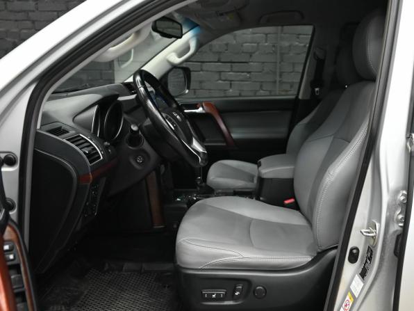 Toyota Land Cruiser Prado 150 Series Рестайлинг 1 с пробегом 2014 года, цена 3 950 000 рублей, 164240 км, внедорожник, Автокод Объявления