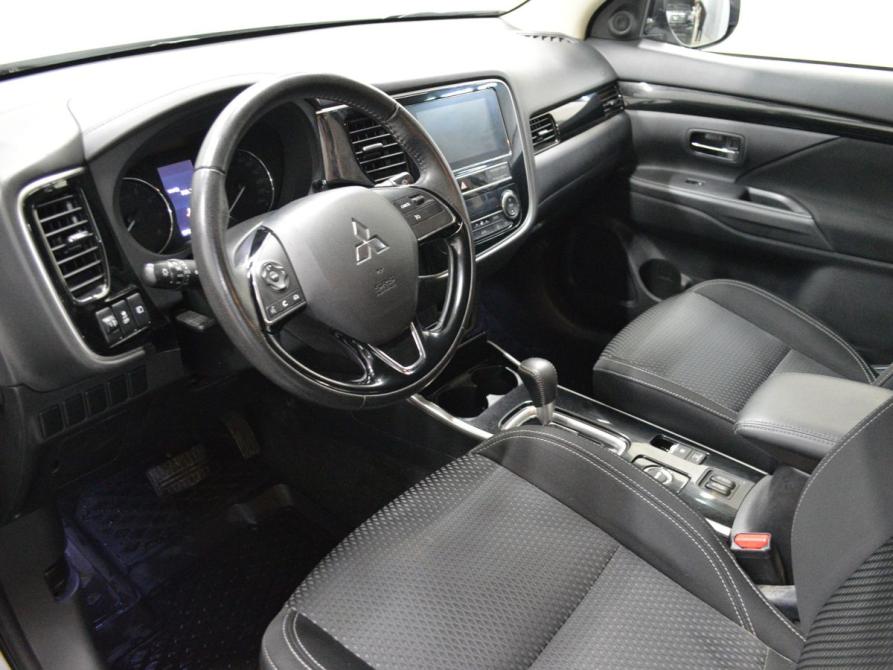 Mitsubishi Outlander III Рестайлинг 3 Санкт-Петербург  - изображение 10