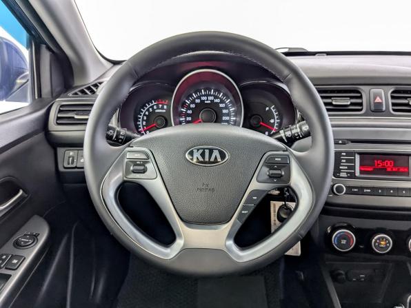Kia Rio III Рестайлинг с пробегом 2016 года, цена 890 000 рублей, 208590 км, седан, Автокод Объявления