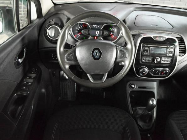 Renault Kaptur I с пробегом 2017 года, цена 1 190 000 рублей, 254264 км, внедорожник, Автокод Объявления