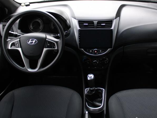 Hyundai Solaris I с пробегом 2014 года, цена 699 000 рублей, 73437 км, седан, Автокод Объявления