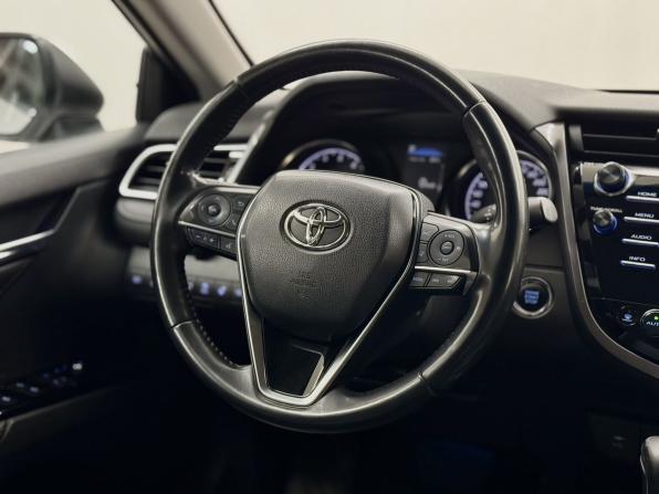 Toyota Camry VIII (XV70) с пробегом 2019 года, цена 2 879 000 рублей, 94465 км, седан, Автокод Объявления