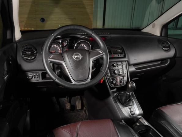Opel Meriva B с пробегом 2011 года, цена 648 000 рублей, 132231 км, компактвэн, Автокод Объявления