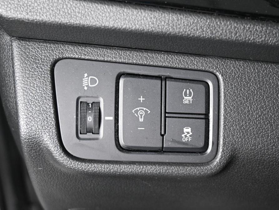 Hyundai Solaris II Рестайлинг Ростов-на-Дону  - изображение 16