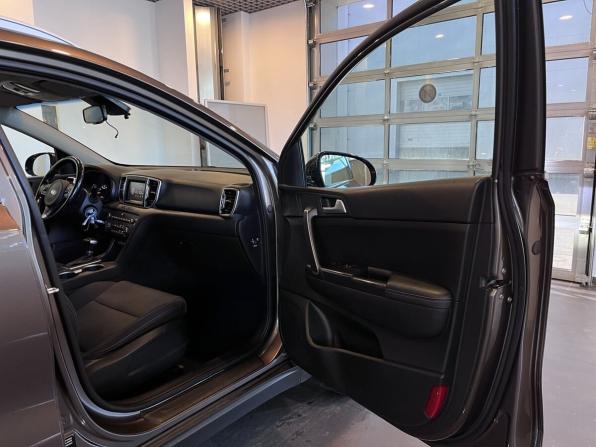 Kia Sportage IV Рестайлинг с пробегом 2018 года, цена 2 280 000 рублей, 138819 км, внедорожник, Автокод Объявления