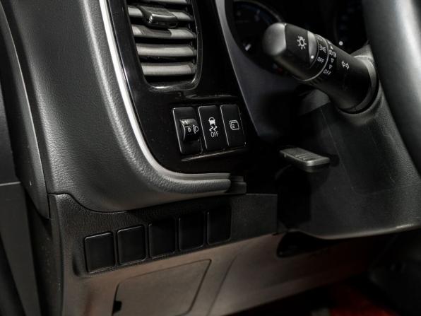 Mitsubishi Outlander III Рестайлинг 3 с пробегом 2020 года, цена 2 400 000 рублей, 53500 км, внедорожник, Автокод Объявления