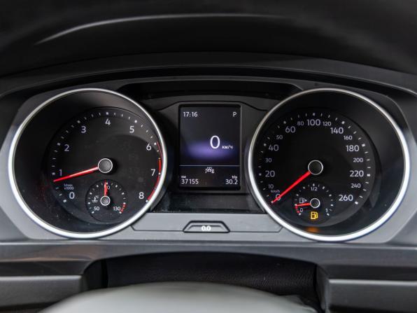 Volkswagen Tiguan II Рестайлинг с пробегом 2022 года, цена 3 048 000 рублей, 37155 км, внедорожник, Автокод Объявления