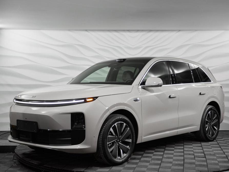 Li Auto (Lixiang) L6 Москва  - изображение 1