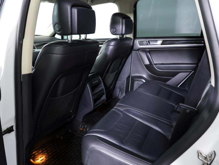 Volkswagen Touareg II Рестайлинг Москва  - изображение 12