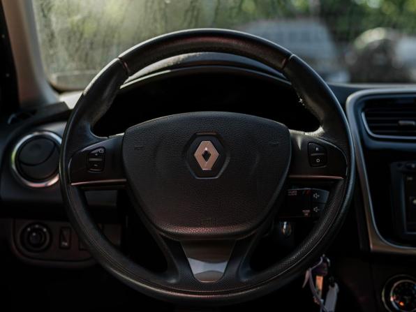 Renault Sandero II с пробегом 2014 года, цена 645 001 рубль, 113500 км, хэтчбек, Автокод Объявления