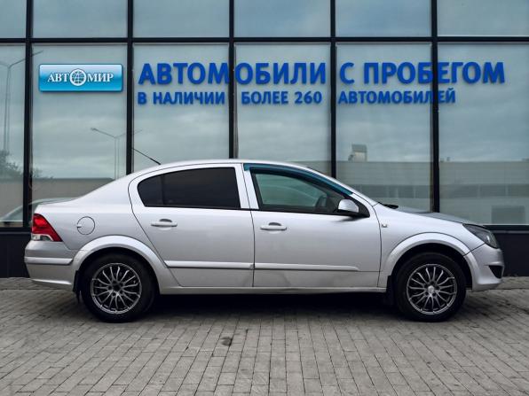 Opel Astra H Рестайлинг с пробегом 2008 года, цена 409 000 рублей, 275500 км, седан, Автокод Объявления