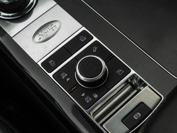 Land Rover Range Rover IV Рестайлинг с пробегом 2018 года, цена 8 600 000 рублей, 59091 км, внедорожник, Автокод Объявления