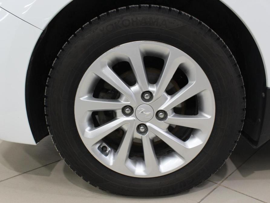 Hyundai Solaris II Курск  - изображение 10