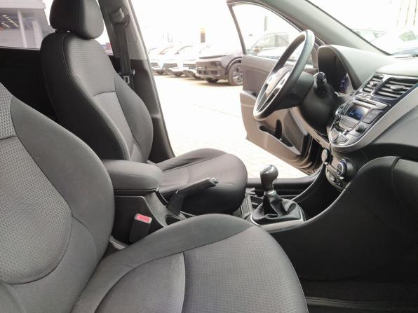 Hyundai Solaris I Рестайлинг с пробегом 2014 года, цена 990 000 рублей, 178500 км, хэтчбек, Автокод Объявления