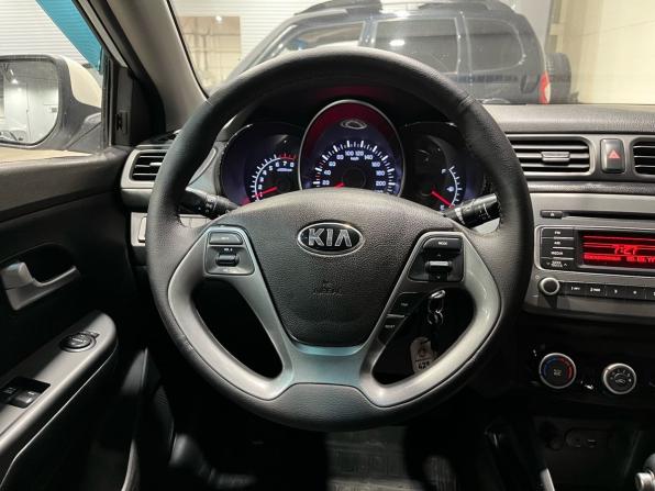 Kia Rio III Рестайлинг с пробегом 2017 года, цена 890 000 рублей, 147520 км, седан, Автокод Объявления