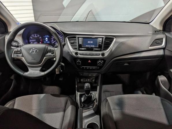 Hyundai Solaris II с пробегом 2018 года, цена 1 175 000 рублей, 121000 км, седан, Автокод Объявления