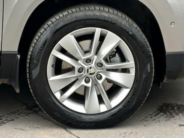 Skoda Karoq I с пробегом 2021 года, цена 2 869 000 рублей, 33000 км, внедорожник, Автокод Объявления