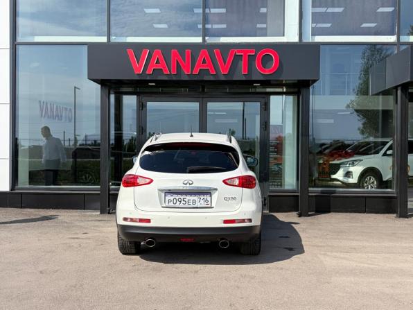 Infiniti QX50 I с пробегом 2013 года, цена 1 670 000 рублей, 169800 км, внедорожник, Автокод Объявления