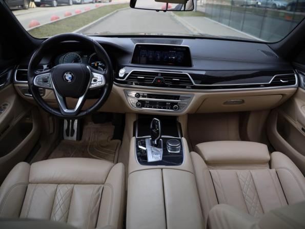 BMW 7 серии VI (G11/G12) с пробегом 2016 года, цена 2 590 000 рублей, 206000 км, седан, Автокод Объявления