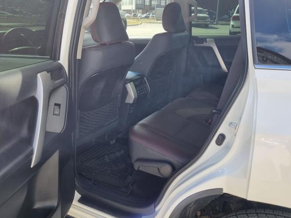 Toyota Land Cruiser Prado 150 Series Рестайлинг 2 с пробегом 2018 года, цена 5 190 000 рублей, 172266 км, внедорожник, Автокод Объявления