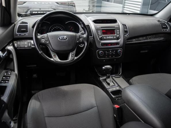Kia Sorento II Рестайлинг с пробегом 2019 года, цена 2 380 000 рублей, 62907 км, внедорожник, Автокод Объявления
