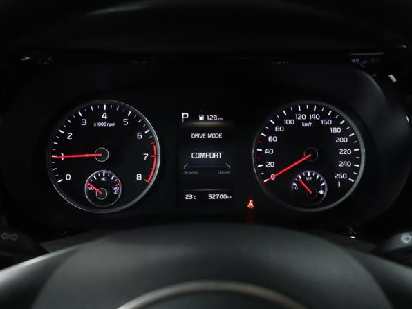Kia K5 III с пробегом 2022 года, цена 2 949 900 рублей, 52680 км, седан, Автокод Объявления