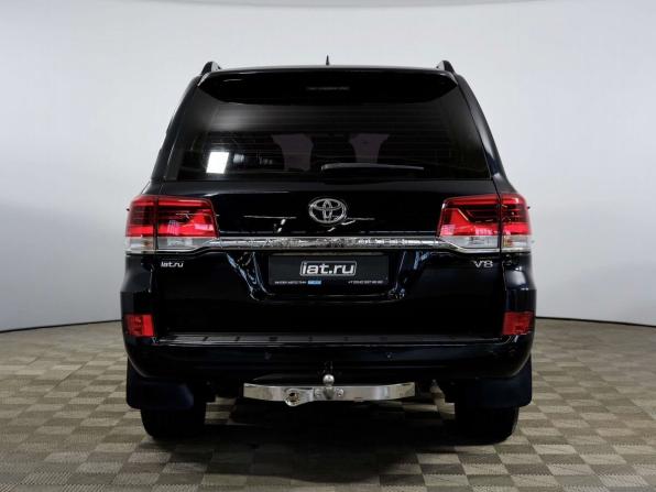 Toyota Land Cruiser 200 Series Рестайлинг 2 с пробегом 2015 года, цена 4 325 000 рублей, 282459 км, внедорожник, Автокод Объявления