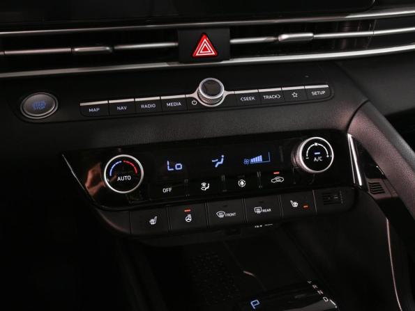 Hyundai Elantra VII (CN7) Рестайлинг с пробегом 2023 года, цена 2 249 000 рублей, 51919 км, седан, Автокод Объявления